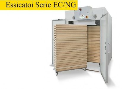 Шкаф сушильный La monferrina Ec100/Ng с четырьмя тележками и 100 поддонами